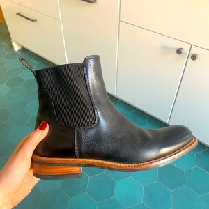Nisolo Black Chelsea Boots Carmen 11